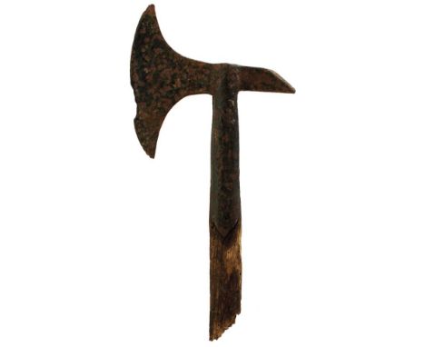 AN 18TH CENTURY NAVAL BOARDING AXE, 10.5cm head with short pointed fluke, 17.5cm bracing straps, remains of relic haft. Patin