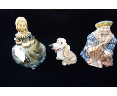 THREE VINTAGE WADE FIGURES, including Old King Cole, and Little Miss Muffet