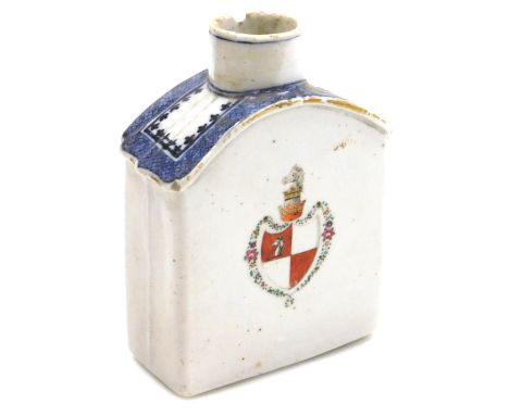 A late 18thC Qing dynasty export porcelain armorial tea caddy, cover lacking, of curve topped, rectangular section, decorated