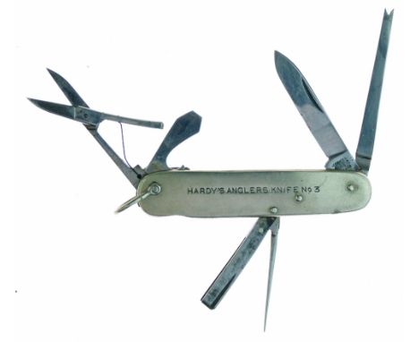 Angling - Hardy's No.3 anglers knife   Condition: All the tools fold out easily, there is surface rusting to the steel elemen