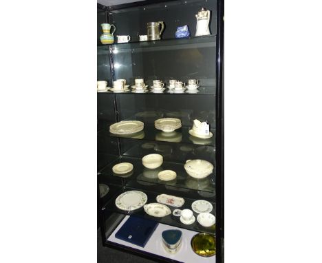 A quantity of china tea dinnerwares, to include a part Royal Doulton 'The Romance' collection (33), together with a Noritake 