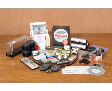 A small collection of turntable / record player accessories - including cartridges, styluses, cleaning brushes, a Permostat k