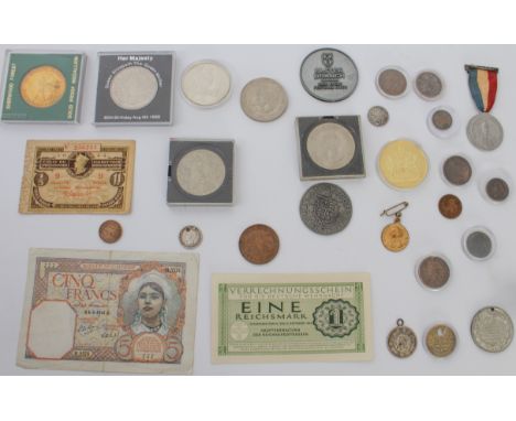 A small collection of coins, medals and commemoratives - including a WW1 1918 City of Duren 10 Pffenig steel coin; a Jersey Q