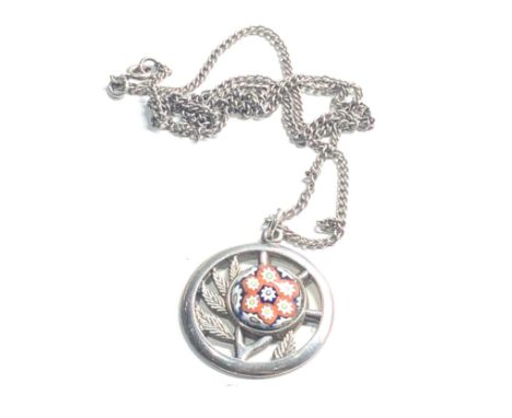 Vintage caithness silver pendant necklace 