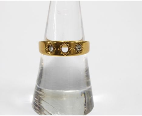 Victorian 18ct gold diamond set ring, central stone lacking, Chester 1895 (a/f)