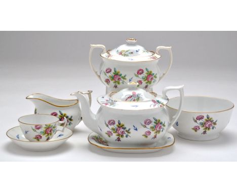 Part 'New Hall' tea service, pattern no. 1551, comprising: teapot, cover and stand, sugar and cover, cream jug, cup and sauce