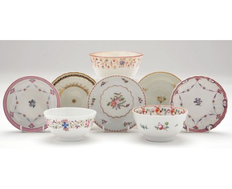 Five 'New Hall' saucers, pattern no's. 67, 253, 175, 78 and 155, diameters 13cms approximately; three bowls, pattern no's. 17