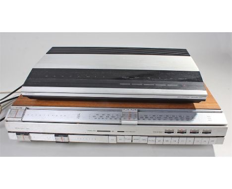 Bang & Olufsen Beomaster 1500 receiver-amplifier and a Beocord 2000 cassette player (2) 