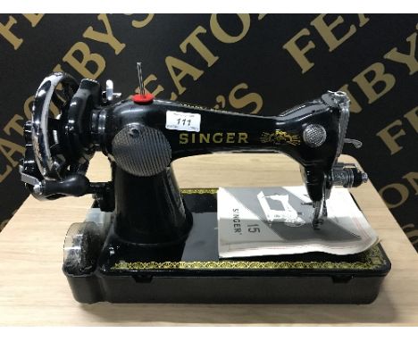 MANUAL SEWING MACHINE WITH COVER