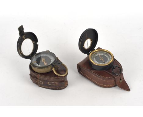 WWI Verners pattern officers military compass, by Cruchon and Emons, dated 1915 with crows foot mark, No. 9659, in original l