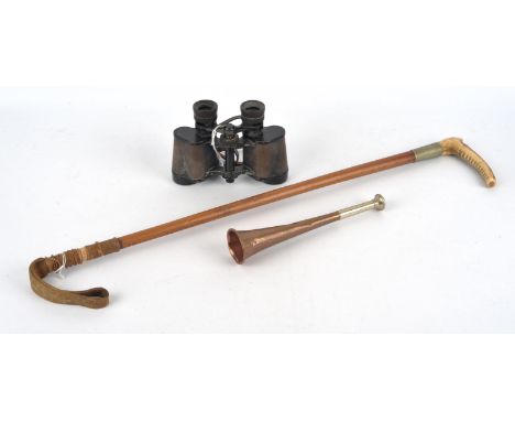 A Swain & Adney copper hunting horn, a pair of Carl Zeiss binoculars and a riding whip with horn handle (3)