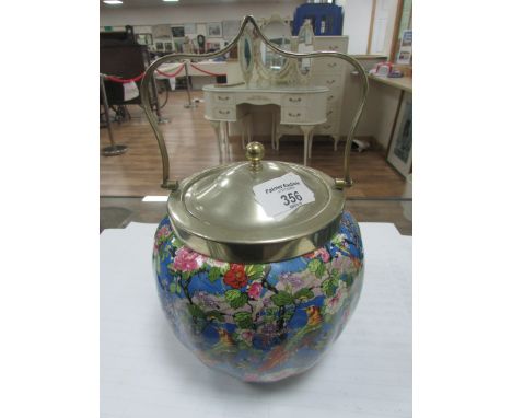 Tea caddy