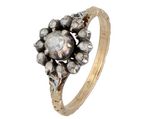 No Reserve - 14k Yellow gold ring with diamonds in silver. With engraved band. set with 14 rose cut diamonds (1x approx. 3.30