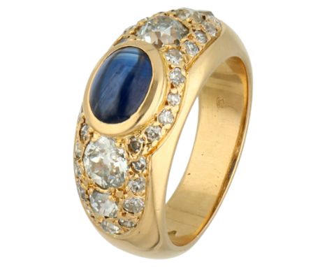 No Reserve - 18K yellow gold entourage ring set with approx. 1.21 ct. natural sapphire and Old European diamond Set with natu
