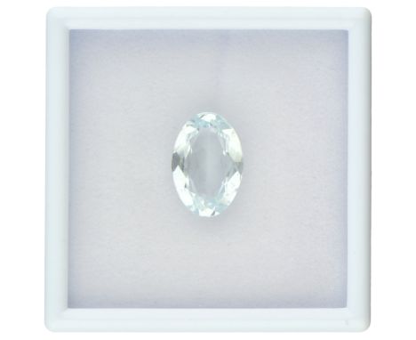 No Reserve - Certified 5.98 ct. natural light blue aquamarine. Dimensions: 15.85 x 10.89 x 5.66 mm. Cut: oval faceted. In goo