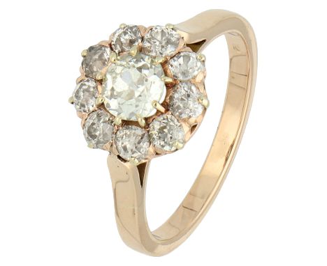No Reserve - 14K yellow gold entourage ring set with approx. 1.37 ct old cut diamond. Set with ten Old European cut diamonds 