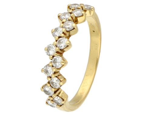 No Reserve - 18K yellow gold ring set with approx. 0.56 ct. diamond. Set with 14 brilliant cut diamonds of approx. 0.56 ct. i