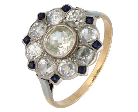 No Reserve - Yellow gold / platinum Art Deco ring with approx. 1.36 ct. diamond and synthetic sapphires. Set with eight Old E