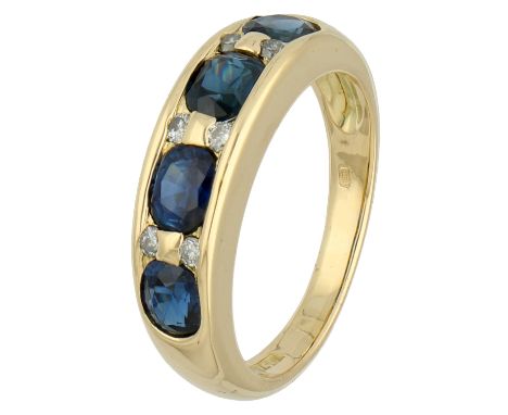 No Reserve - 14K yellow gold ring set with approx. 1.60 ct. natural sapphire and diamond. Set with four faceted natural sapph