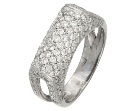 No Reserve - 18K white gold design ring set with approx. 1.23 ct. diamond. Set with 123 brilliant cut diamonds of approx. 1.2