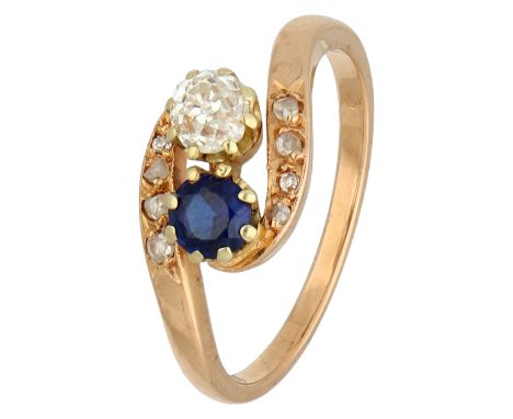 No Reserve - 14K Rose Gold Toi & Moi ring with Old Mine diamond and synthetic sapphire. Set with an Old Mine cut diamond of a