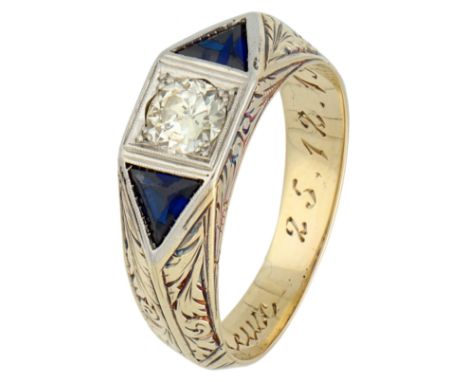 No Reserve - 12K yellow gold ring set with approx. 0.45 ct. diamond. Ring with a central brilliant cut diamond of approx. 0.4