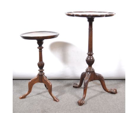 Georgian style mahogany wine table, lobed circular top, turned and fluted column, carved tripod legs, diameter 39cm, height 6