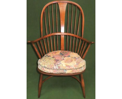 Ercol Chairmakers Windsor style armchair. Approx. 108cms H
reasonable used condition with minor scuffs scratches etc