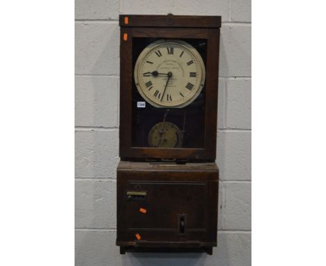 AN EARLY 20TH CENTURY OAK GLEDHILL-BROOK TIME RECORDERS LTD, CLOCKING IN/OUT CLOCK, width 39.5cm x depth 30cm x height 98.5cm