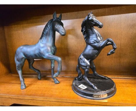 ROYAL DOULTON REARING HORSE FIGURINE & A METAL HORSE