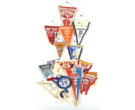 Collection of Vintage Football Pennants - 16 Pennants to include, Ipswich Town, Sunderland, Arsenal, Southampton, Middlesbrou