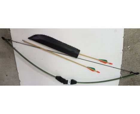 Barnett Lil' Sioux Junior Archery set, including bow, quiver, 2 arrows, target and instructions