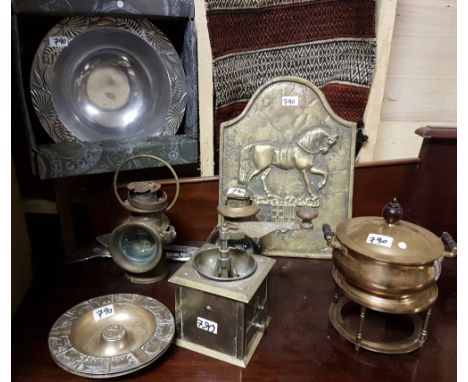 Brassware – coffee grinder, 2 railway lamps by Howes & Burley, brass horse plaque, 2 Indian brass dishes, salad bowl, pan, me