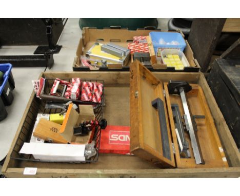2 boxes Gromits and Lathe tools