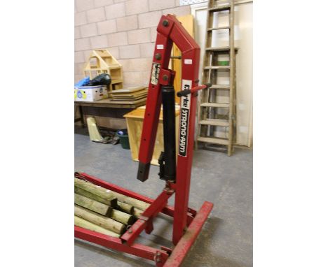 Clarke strong arm engine hoist