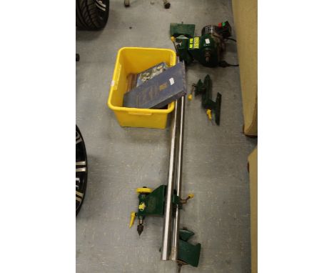 Record Power CL1 36 lathe, with Record Power woodturning tools and Power chuck