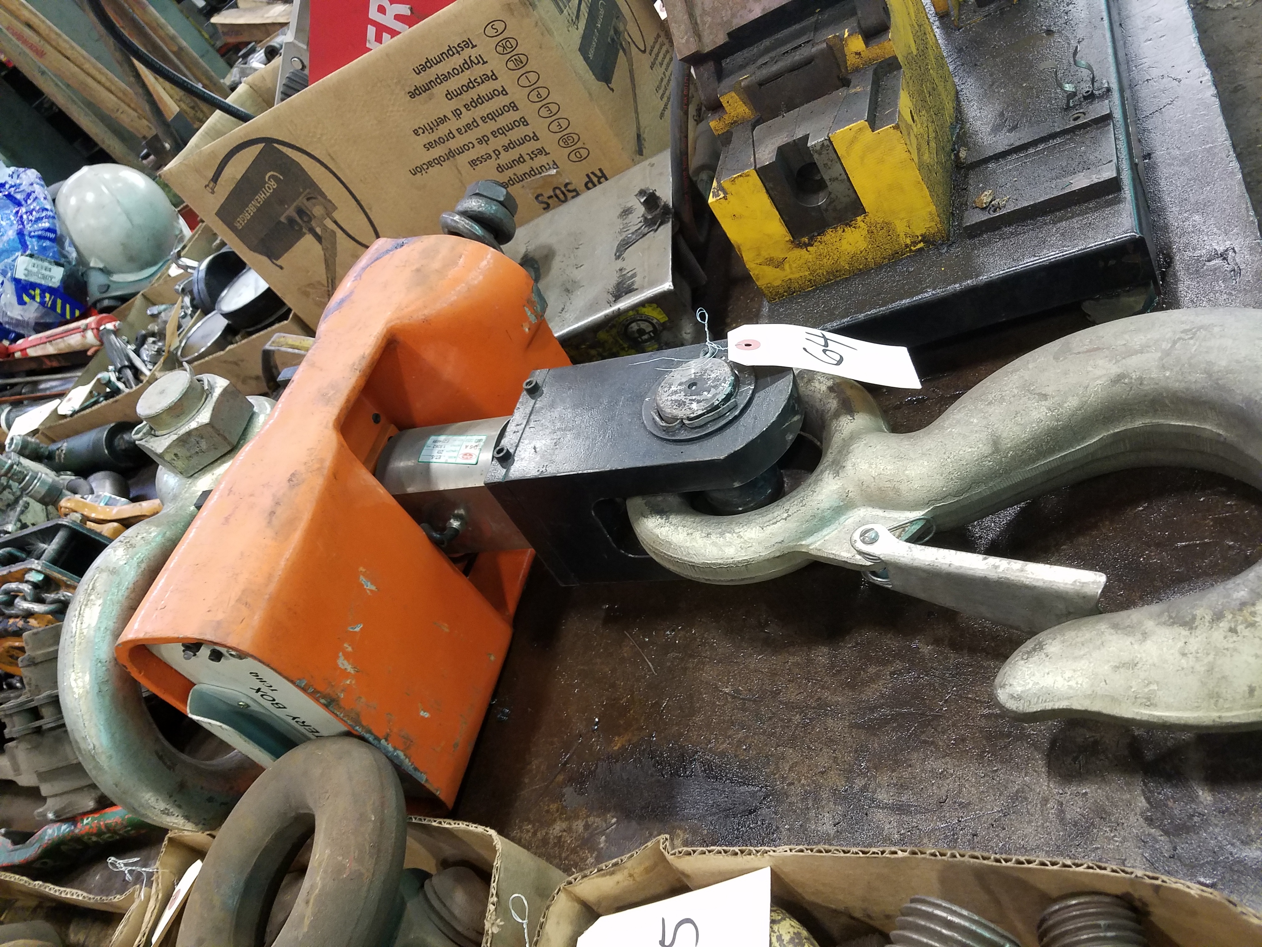 30,000 LB CRANE SCALE