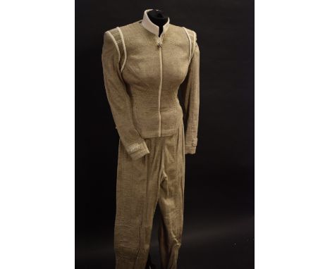 Star Trek Enterprise - Episode: Cogenitor, Vissian Engineer Calla Costume This costume was for wear by actress Larissa Laskin
