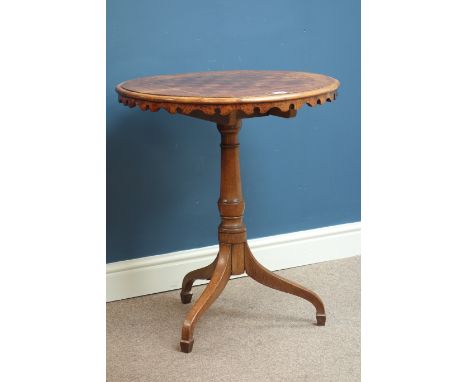 Early 19th century circular tilt top games table, fruit wood chessboard inlay, with oak banding and yew wood, on turned elm c