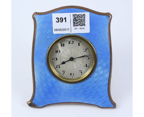 Early 20th century blue enamel free-standing travel clock 11cm high   Condition Report   Click here for further images, condi