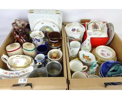 Hammersley teaware, Evesham, Spode, Poole, Victorian and later decorative ceramics in two boxes    Condition Report  Hammersl