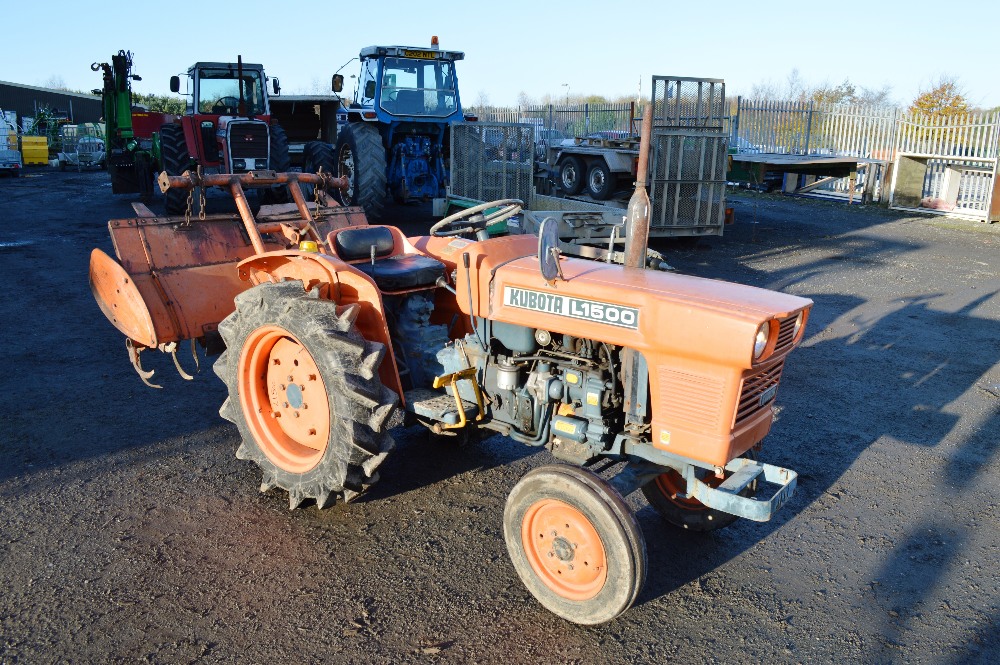 Kubota L1500 2 wheel drive diesel compact tractor S/N: 28410 Recorded ...