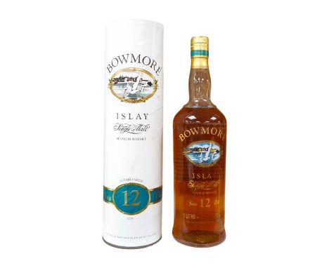 A bottle of Bowmore 12 Year Old Islay Single Malt Scotch Whisky, 1980s screen print bottle, 43% vol 1 litre, in original card