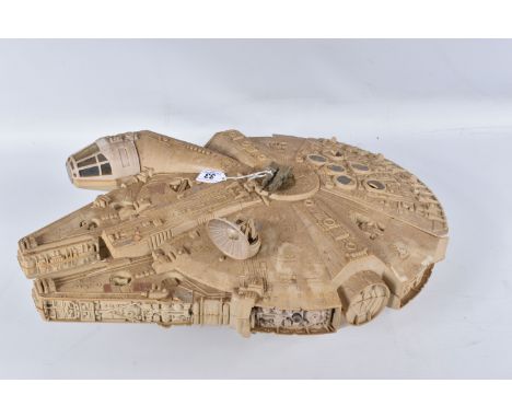 AN UNBOXED CPG KENNER 1979 STAR WARS MILLENNIUM FALCON, playworn condition but appears largely complete with light barrier ba