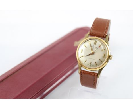 Vintage Ingersoll Gold Tone Watch Movement - Hand-Wind WORKING - Running In Vintage Condition Signs Of Use &amp; Wear See Pho