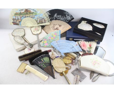 Items in vintage condition Signs of use &amp; age Please see photographs