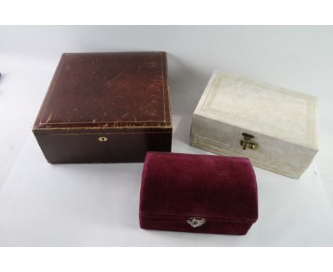 Large Antique &amp; Vintage Jewellery Boxes Joblot Inc Velvet Inline, Etc Items in previously owned condition Signs of wear a