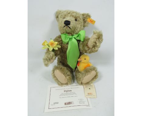 Steiff Bear 'Dylan' From the Four Seasons Bear Series in excellent condition with COA, Measures approx 12 inches tall. See ph