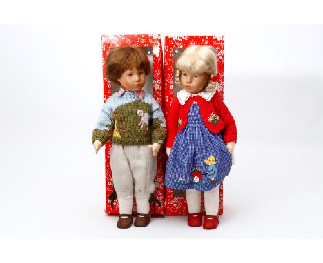2 KÄTHE KRUSE ”Deutsche Kinder”, neuere Produktion, Kunststoffkopf, Original-Kleidung, Original-Etikett, 52 cm, guter Zustand