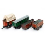 4 Bub Güterwagen, Spur 0/Spur S, tw RS, ein Puffer fehlt, tw verdellt, L 9,5-16, Z 3